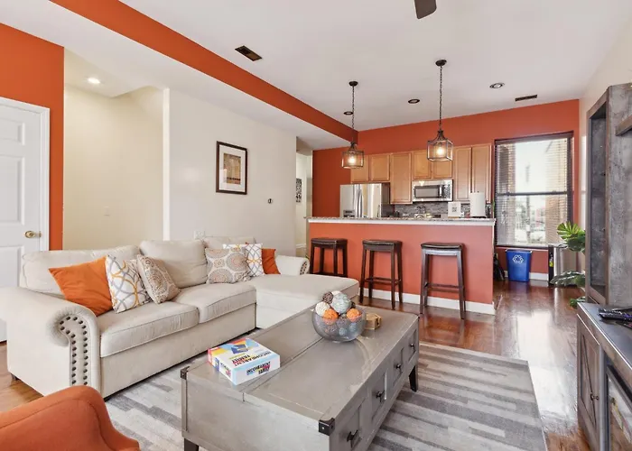 Near Downtown & Uchicago Apartment *